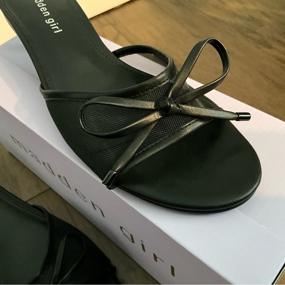 NIB Sz 7.5 Madden Girl Black Mesh Kitten Heels Bow Work Shoes Church Shoes